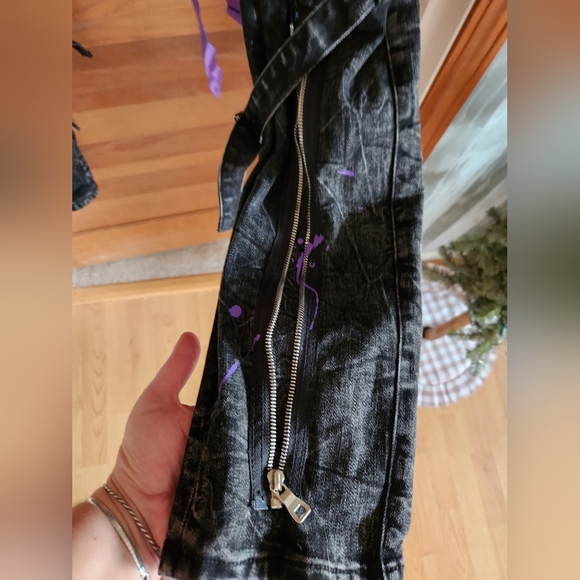 Denim City Jeans - Picture 6 of 8